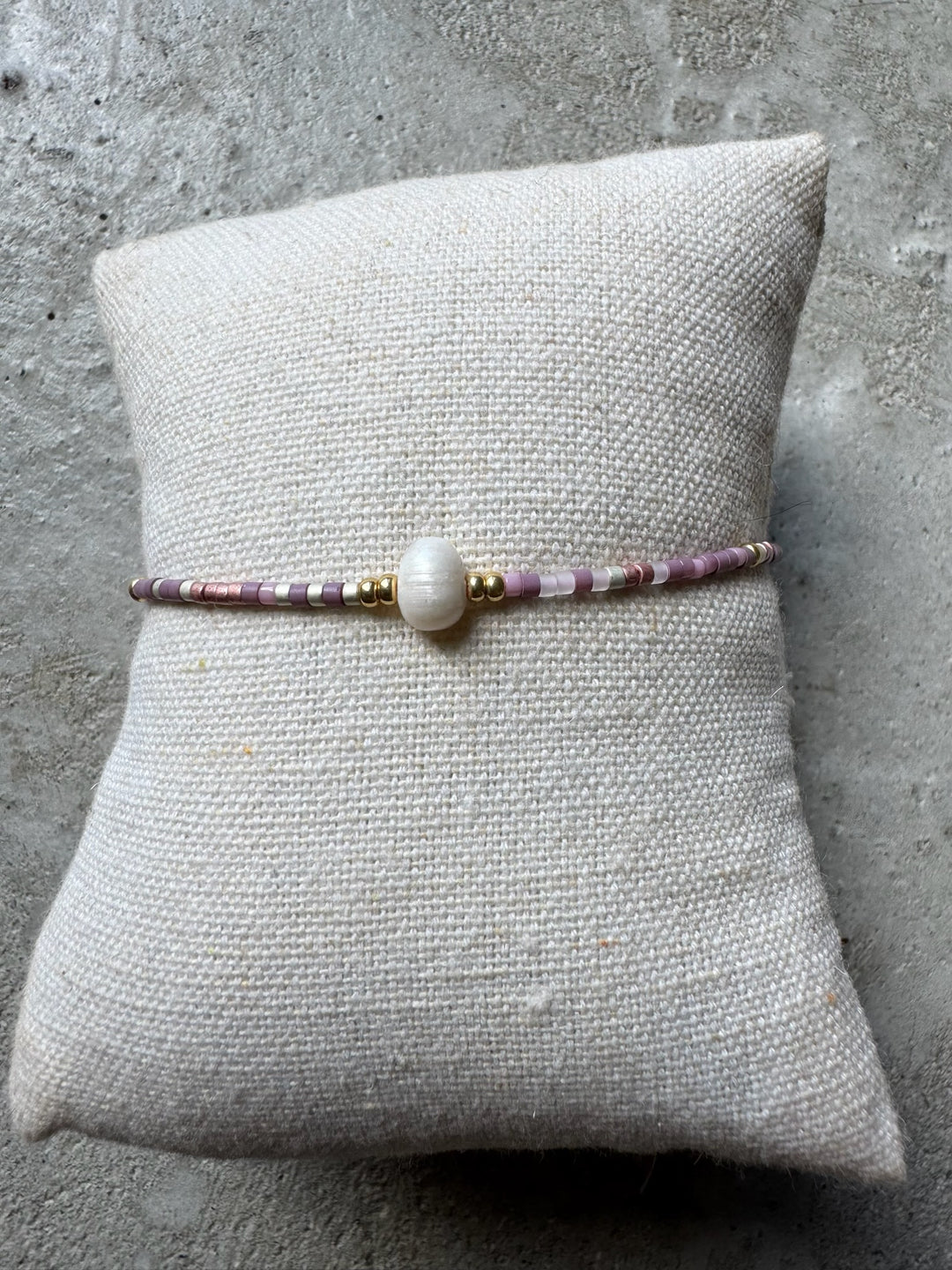 Andcopenhagen - Holly Armbånd - Lyserød, lilla Perle & Guld