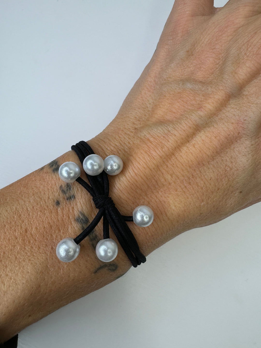 Andcopenhagen Accessories Perle hårelastik - Harriet Sort- Andcopenhagen