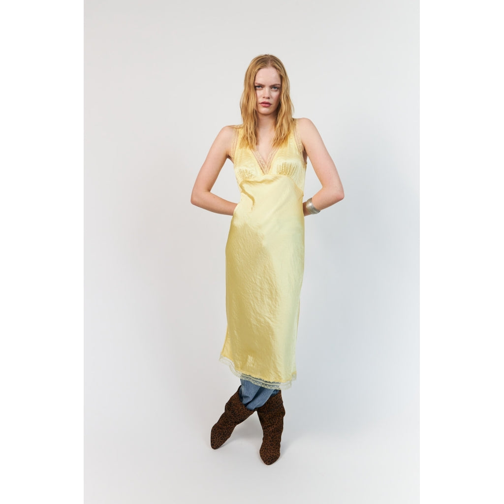 Lollys Laundry - Kjole - Light Yellow - Clarill