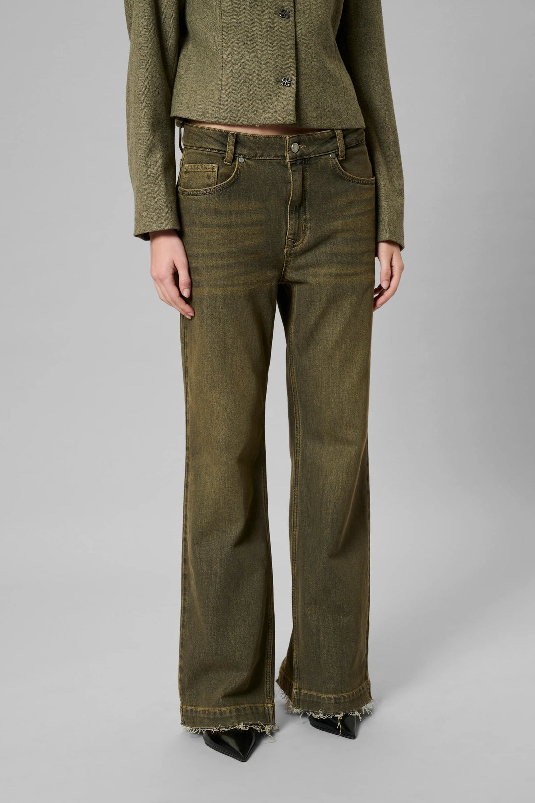 My Essential Wardrobe - Jeans - Amber Retro Wash Brown - Saba 139 High Straight Slit - Stilkompagniet.dk