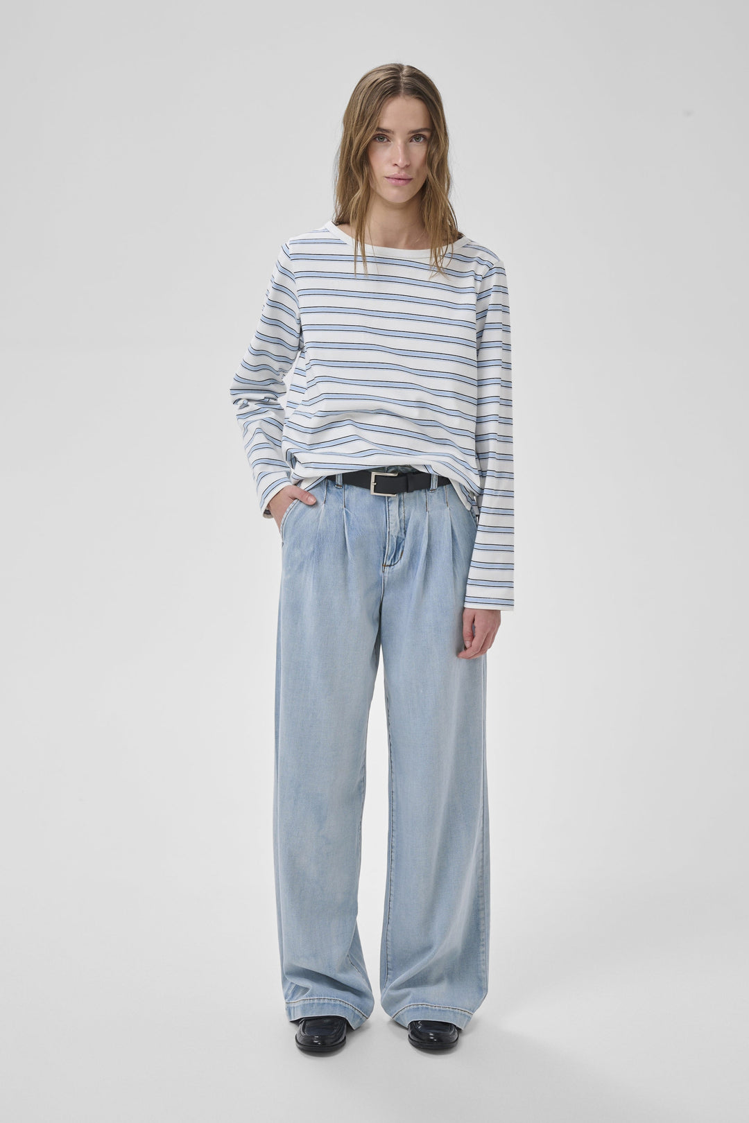 My Essential Wardrobe - Jeans - Light Blue - Zito