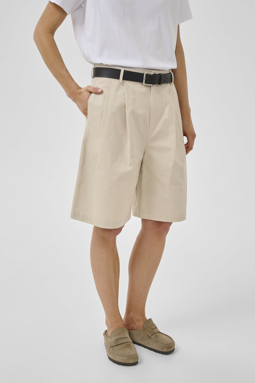 My Essential Wardrobe - Shorts - Oatmeal - Gisva