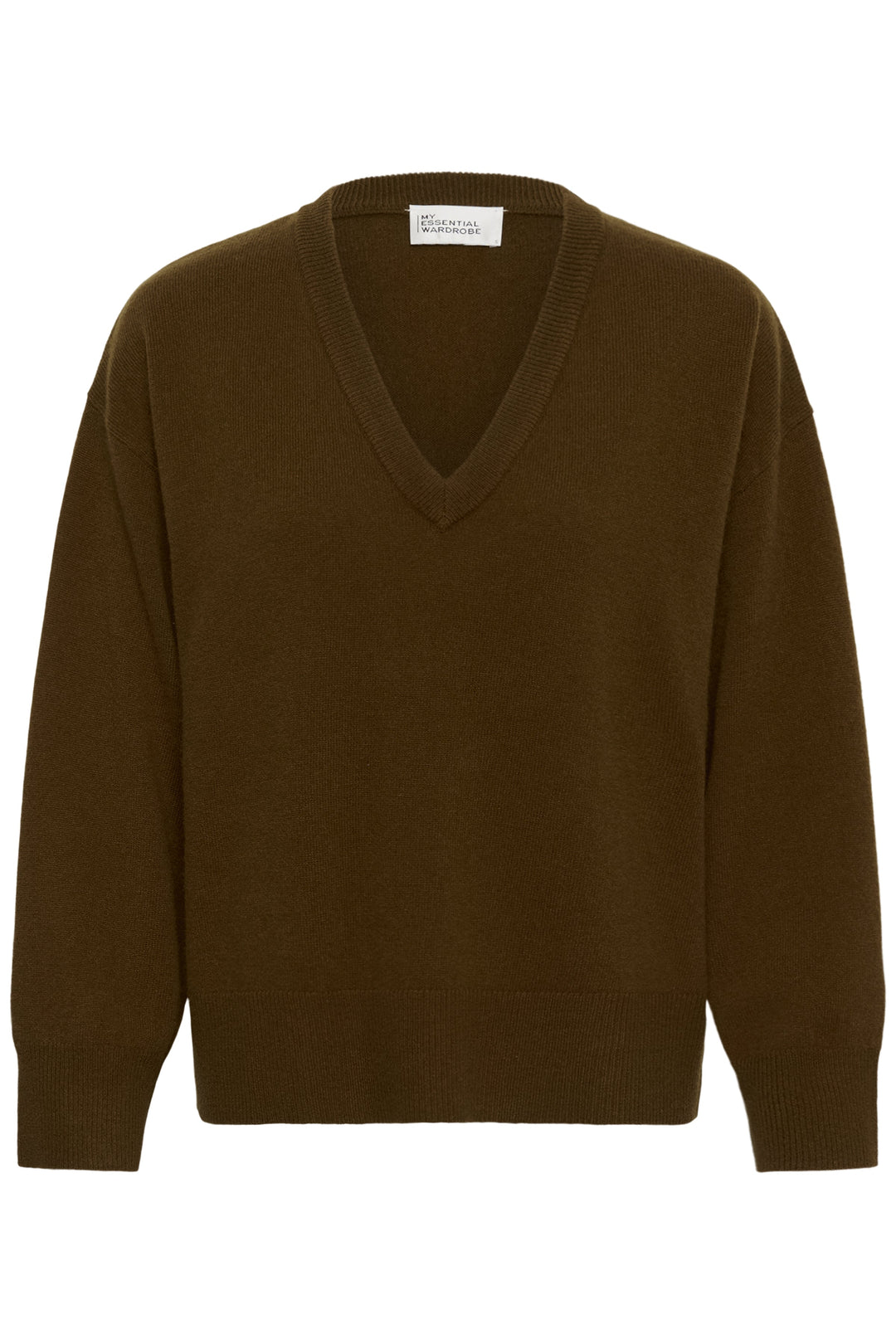 Jola-pulloveren fra My Essential Wardrobe er en ensfarvet strik i den varme nuance Bison packshot