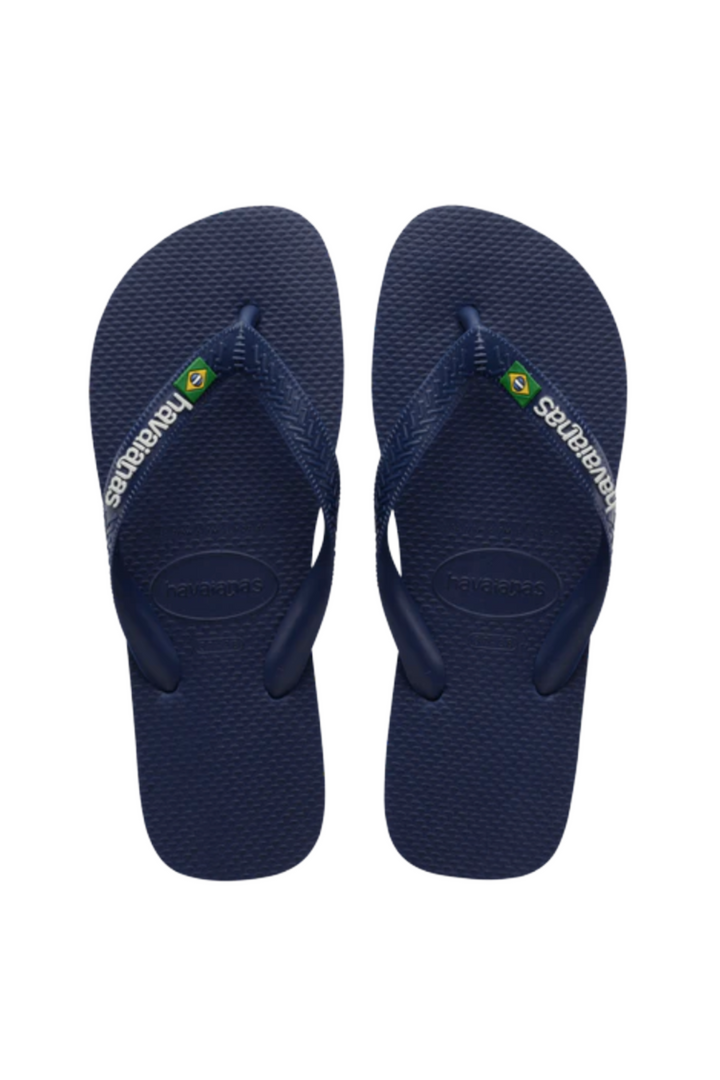 Navy blå Havaianas klipklapper med Brasilien-flag og logo på stropperne.