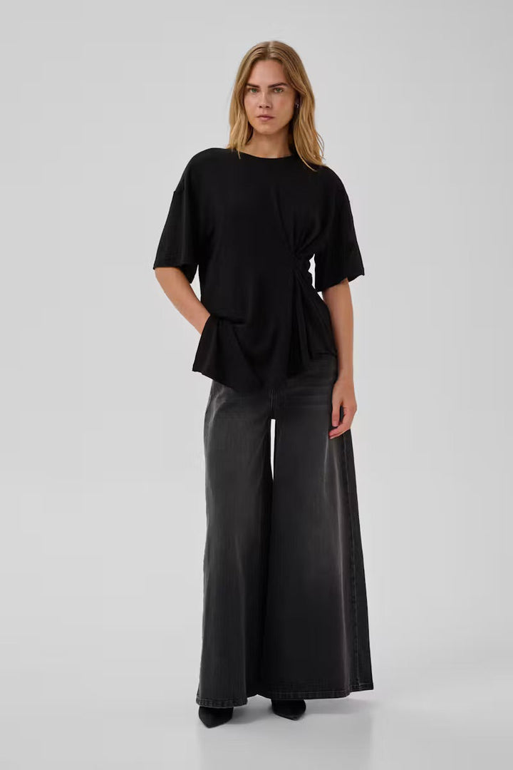 My Essential Wardrobe - Bluse - Sort - Nupti Drape