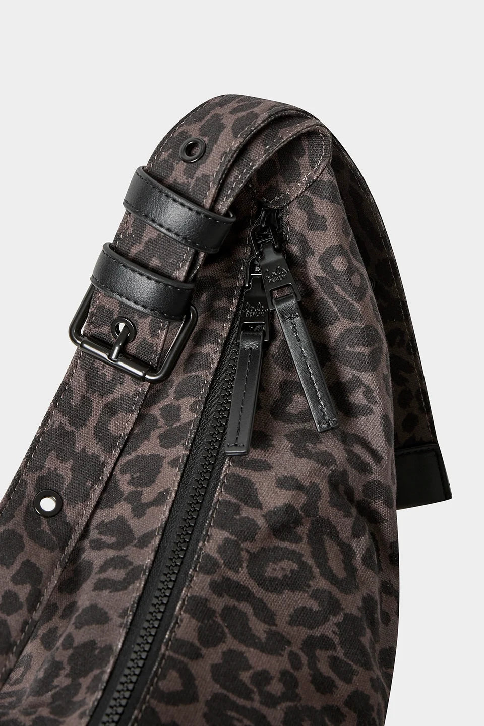 Lala Berlin - Skuldertaske - Chocolate Brown Leo - Gili sss