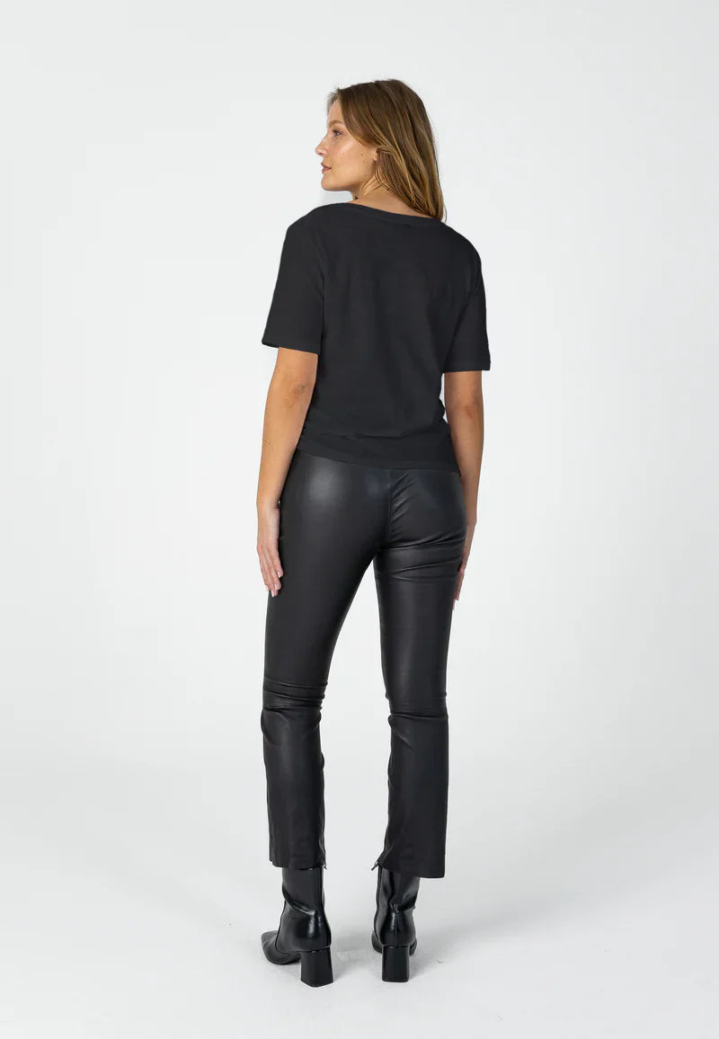 CC Heart - T-shirt - Black - Basic regular