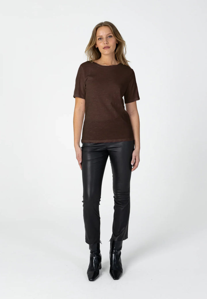 CC Heart - T-shirt - Chocolate Nut - Basic regular