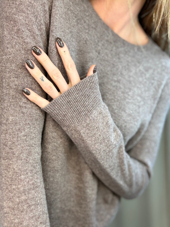 Andcopenhagen - Classic Cashmere - 80% cashmere strik - Dark coffee - Stilkompagniet.dk