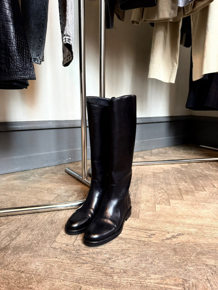 Phenumb - Equestra Long - Limited Drop - Black
