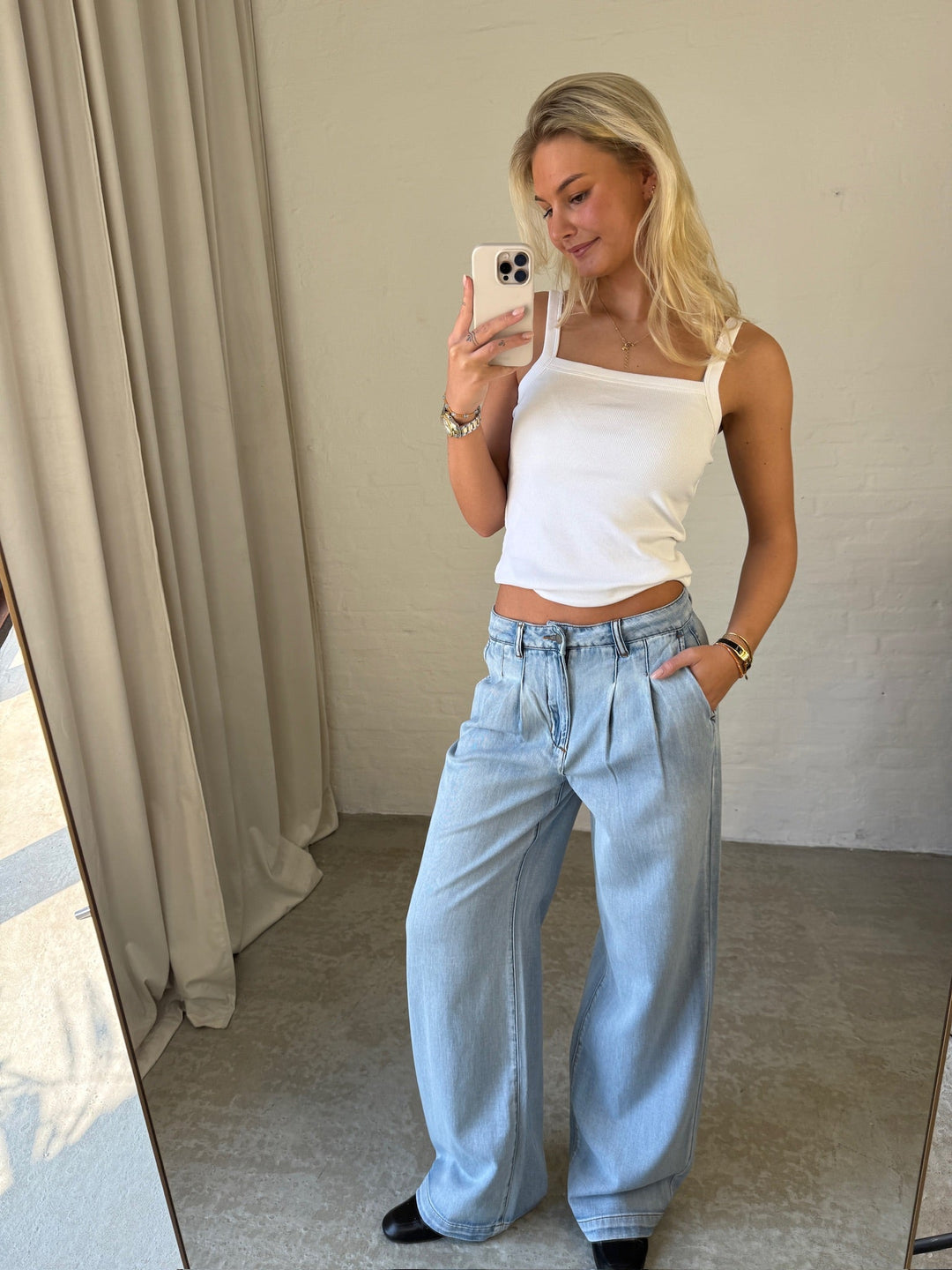 My Essential Wardrobe - Jeans - Light Blue - Zito