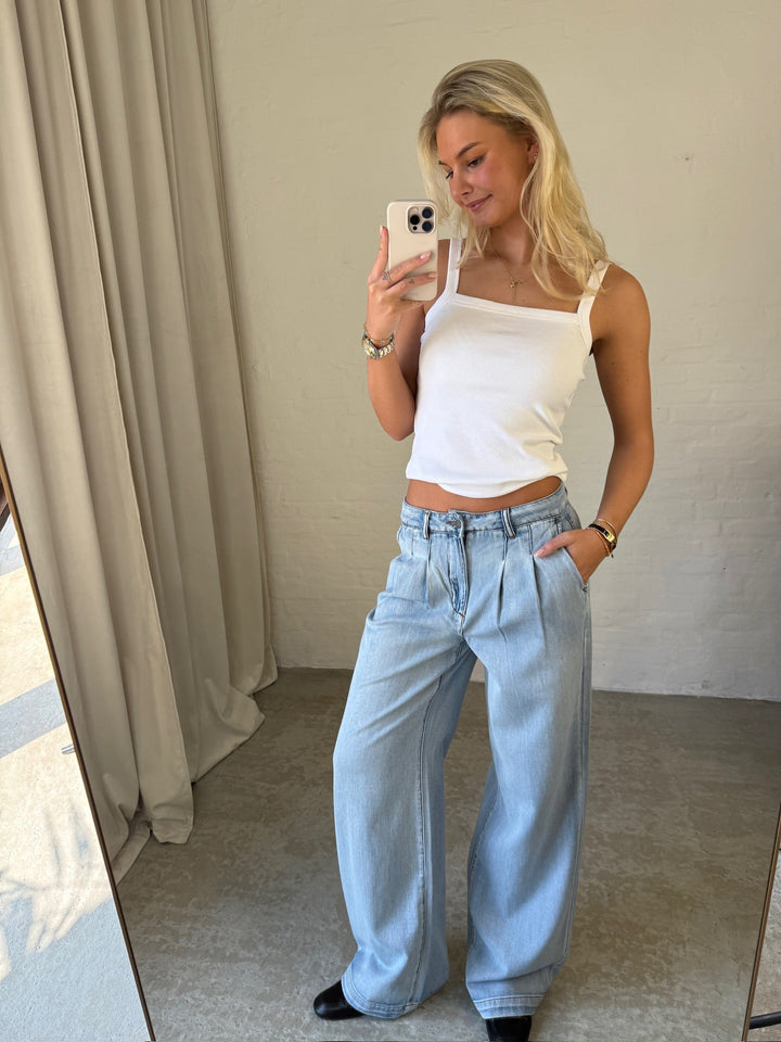 My Essential Wardrobe - Jeans - Light Blue - Zito