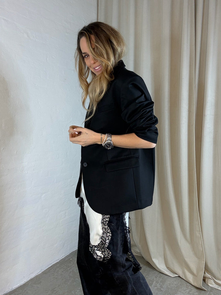 Sassy Copenhagen - Satin blonde top - Hvid - Helena