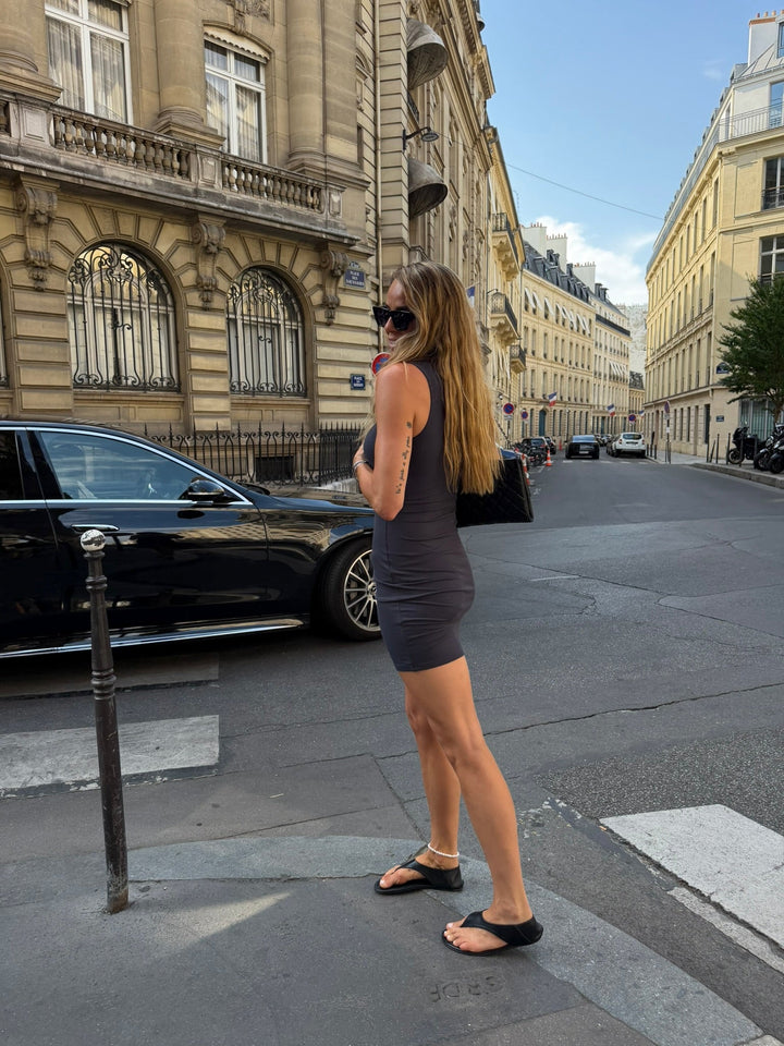 Sassy Copenhagen - Minikjole - Koksgrå - Sarianna