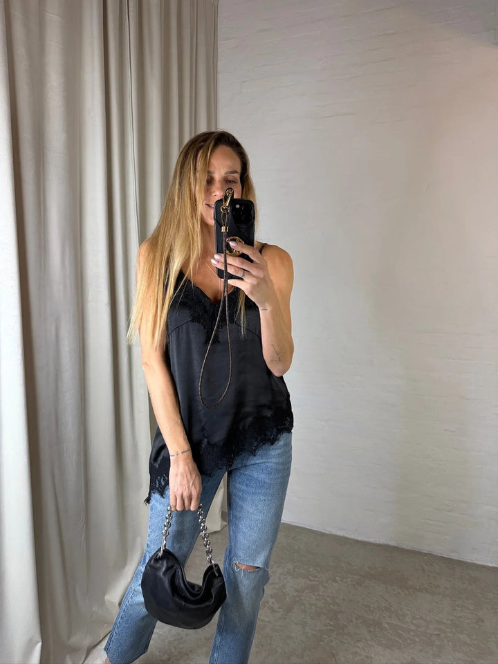 Coster Copenhagen - Satin blonde top - Sort E1001