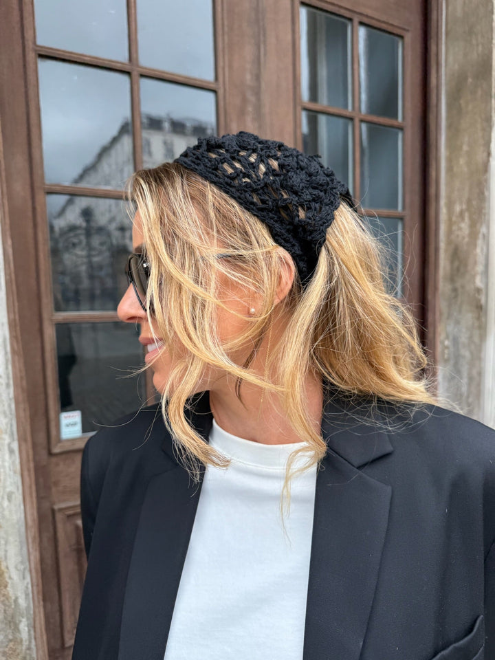 Sassy Copenhagen - Hæklet bandana - Black - Ibbi