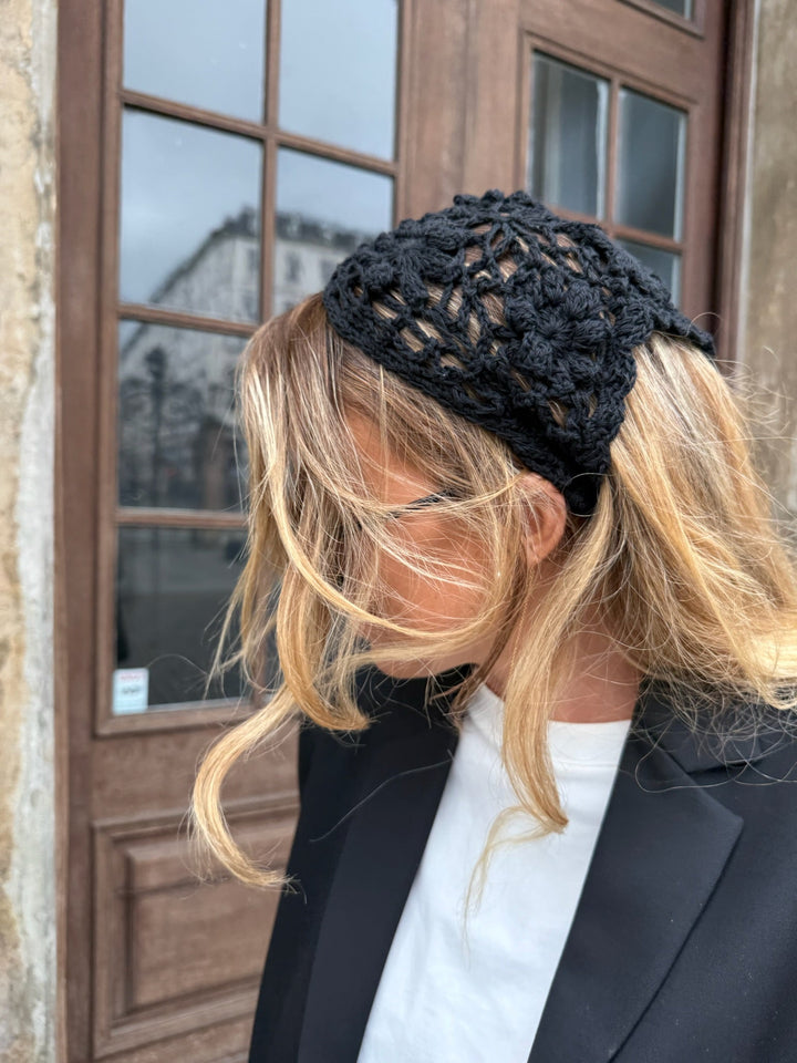 Sassy Copenhagen - Hæklet bandana - Black - Ibbi