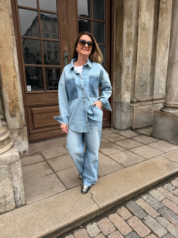 My Essential Wardrobe - Denimskjorte - Light Blue - Mazie Boxy Mix