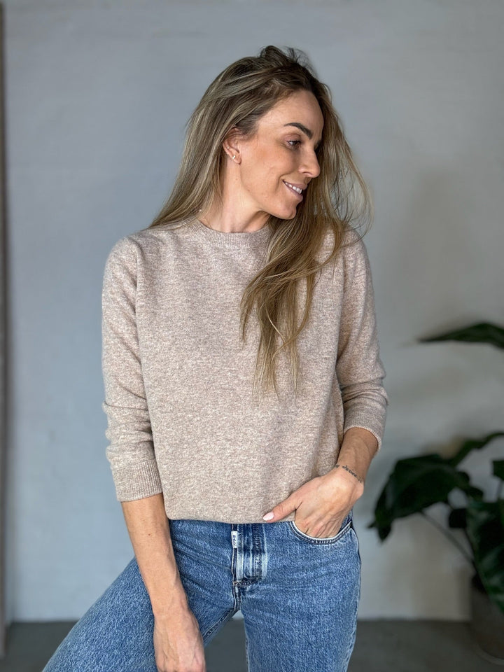 Andcopenhagen - Classic Cashmere - 80% cashmere strik - Lys coffee - Stilkompagniet.dk