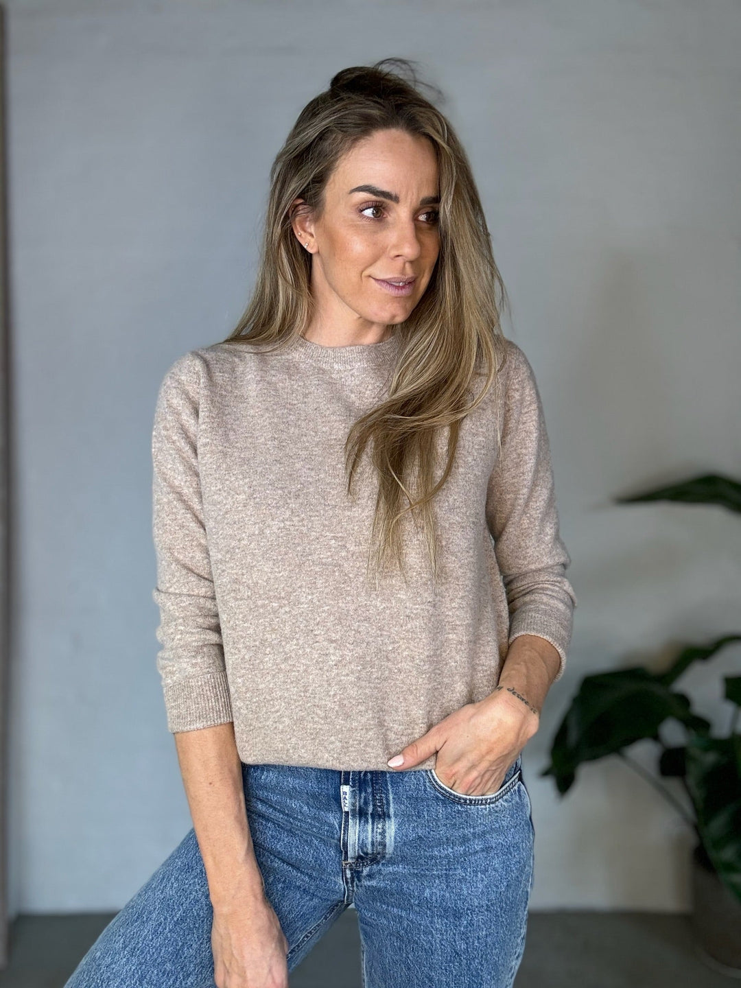 Andcopenhagen - Classic Cashmere - 80% cashmere strik - Lys coffee - Stilkompagniet.dk