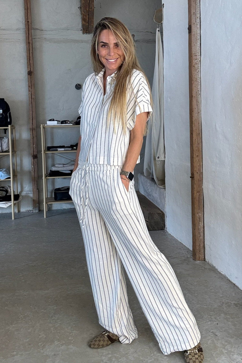 Selected Femme - Skjorte - Sandshell pin stripe - Viva - Stilkompagniet.dk