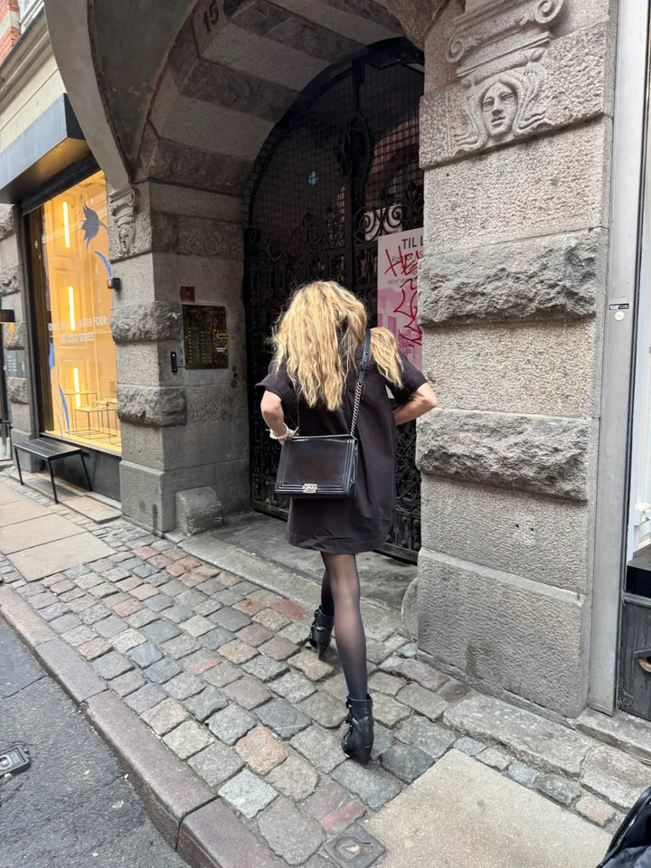 Global Funk - Denim kjole - Espresso Delicio - Mira-G - Stilkompagniet.dk