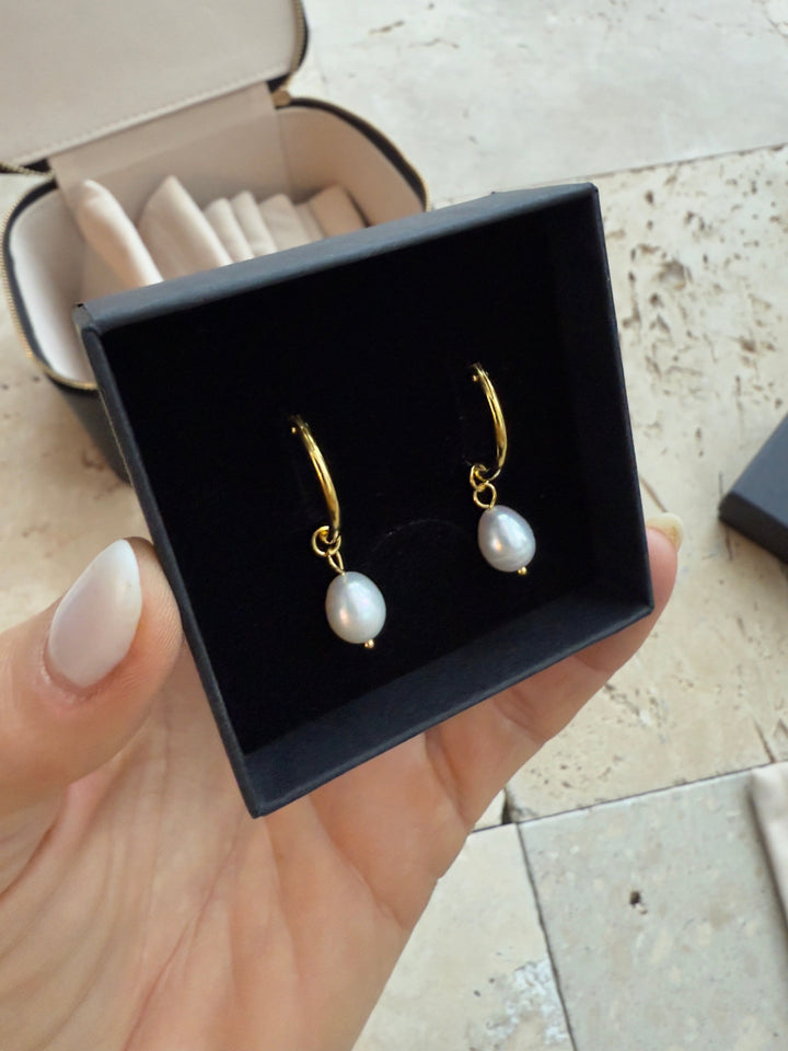 Andcopenhagen - Luksus julegave - 1 rejsesmykkeskrin + 4 stk 18 karat guldbelagte smykker