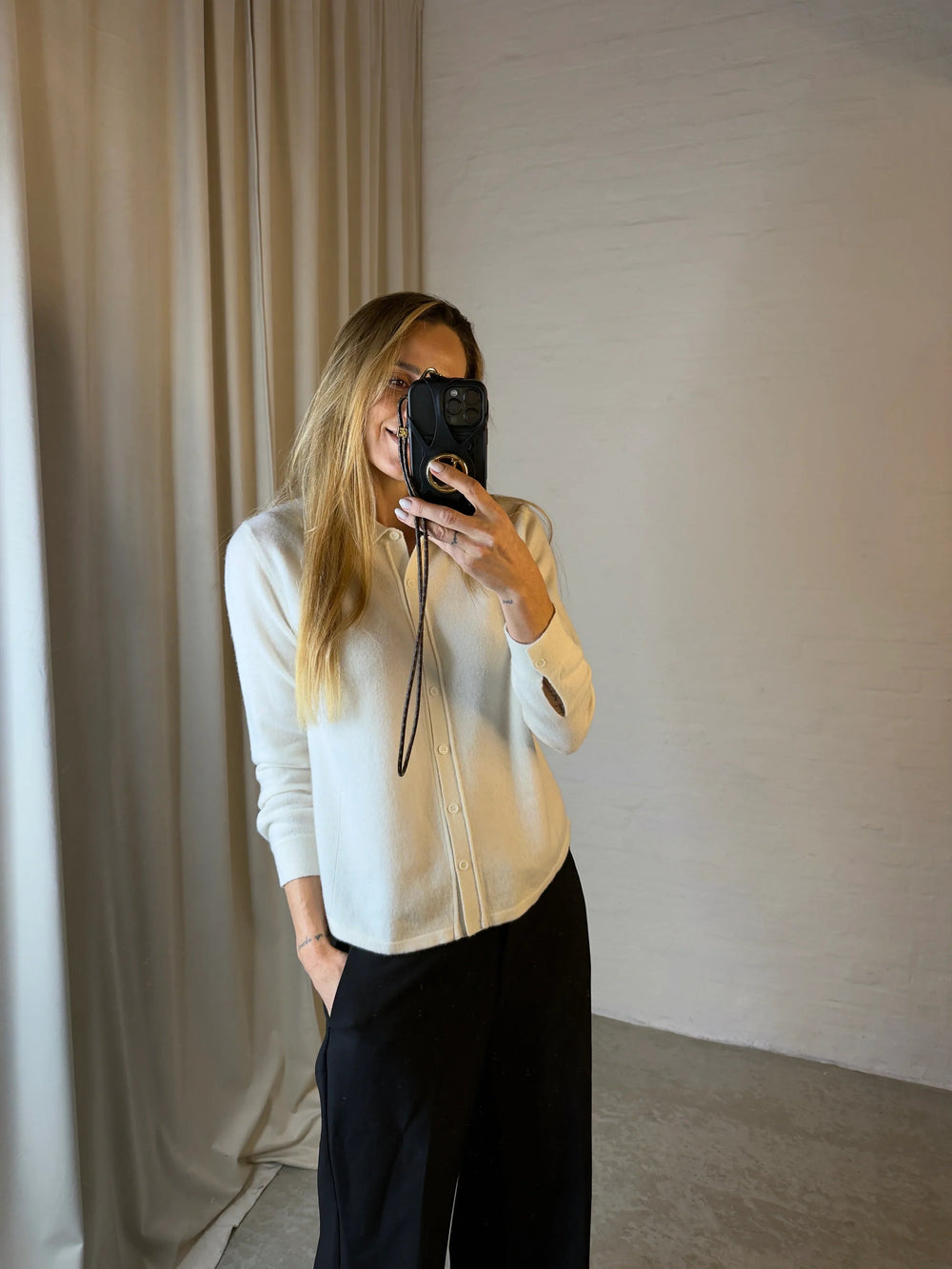 Sassy Copenhagen - 100% Cashmere polo - Råhvid - Samara