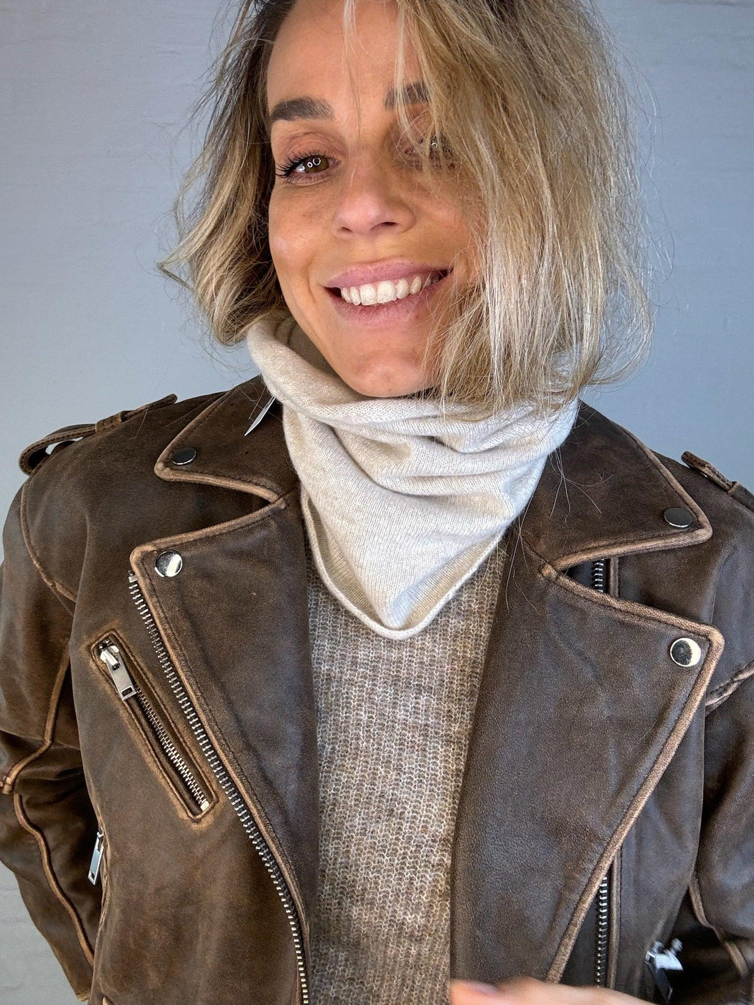 Andcopenhagen - Cashmere halsedisse - 100% Cashmere - Sand - Stilkompagniet.dk