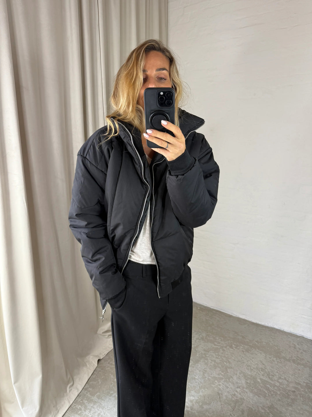 Sassy Copenhagen - Puffer Jakke - Sort - Tella - Stilkompagniet.dk