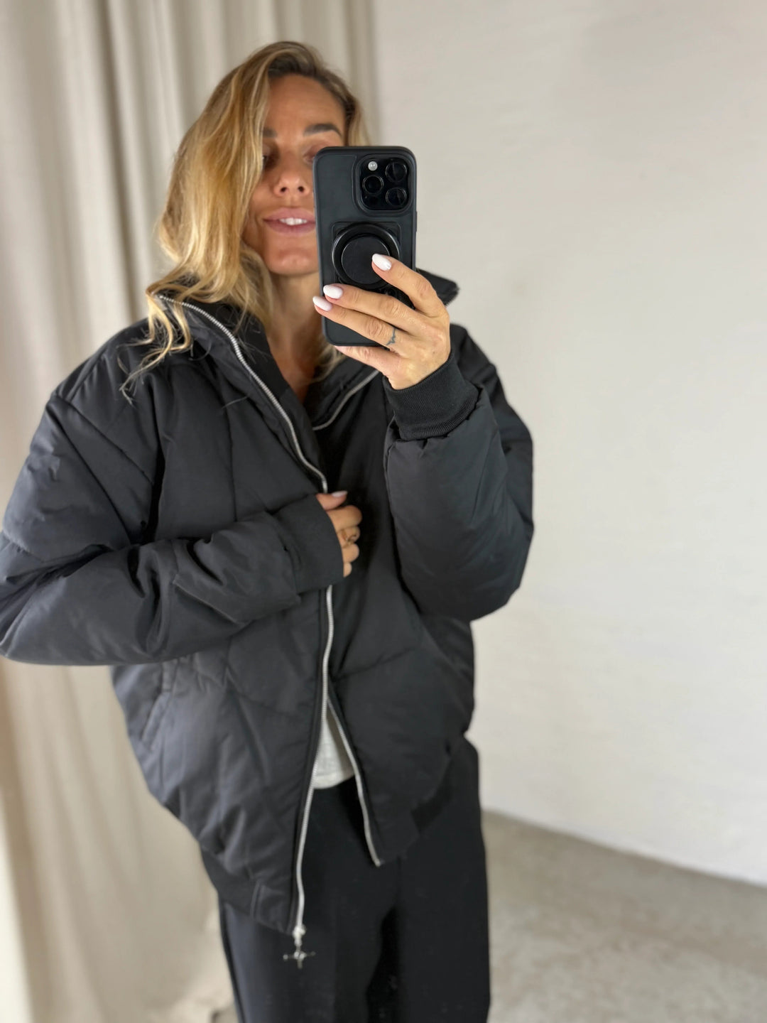 Sassy Copenhagen - Puffer Jakke - Sort - Tella - Stilkompagniet.dk