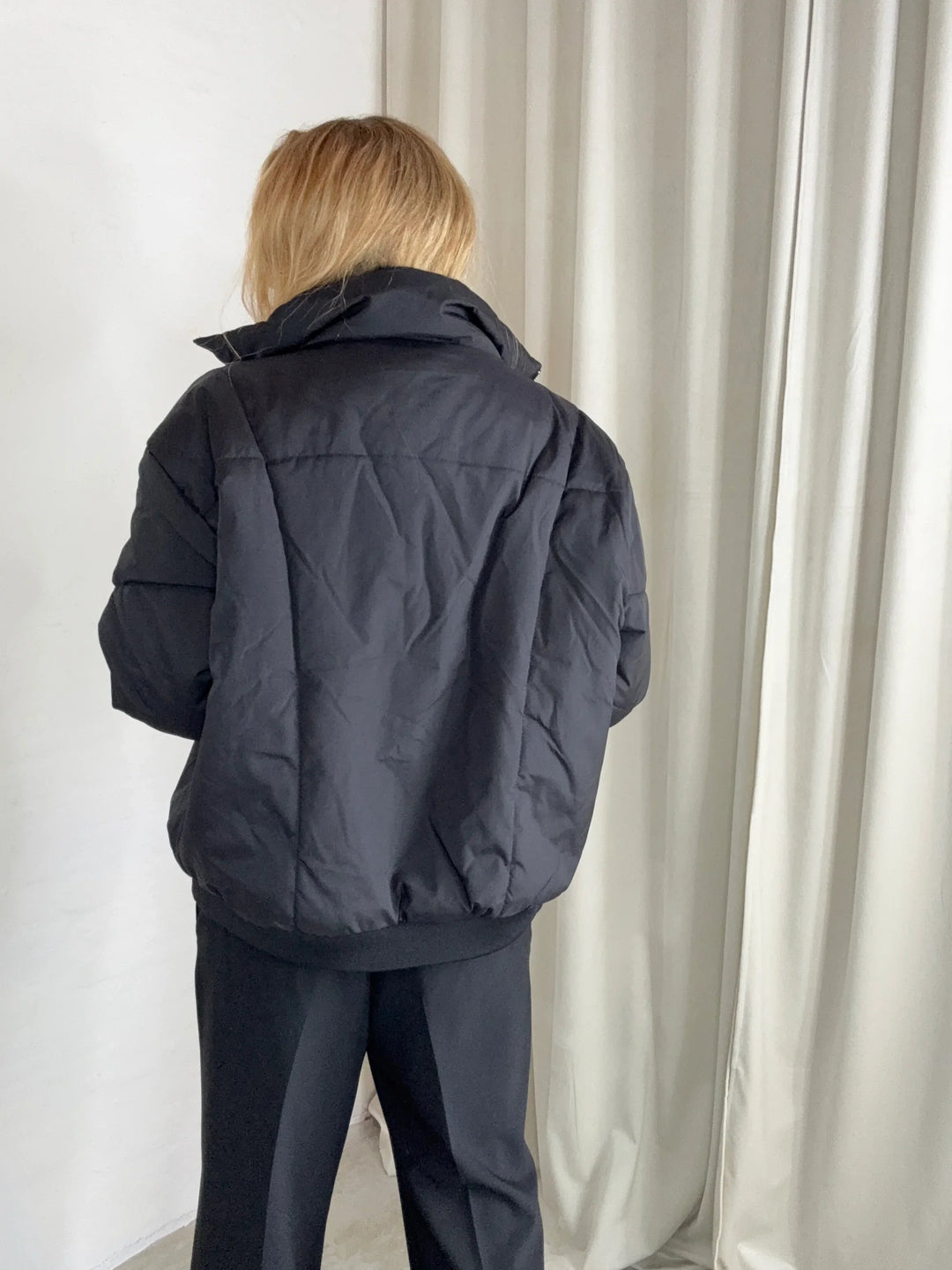 Sassy Copenhagen - Puffer Jakke - Sort - Tella - Stilkompagniet.dk