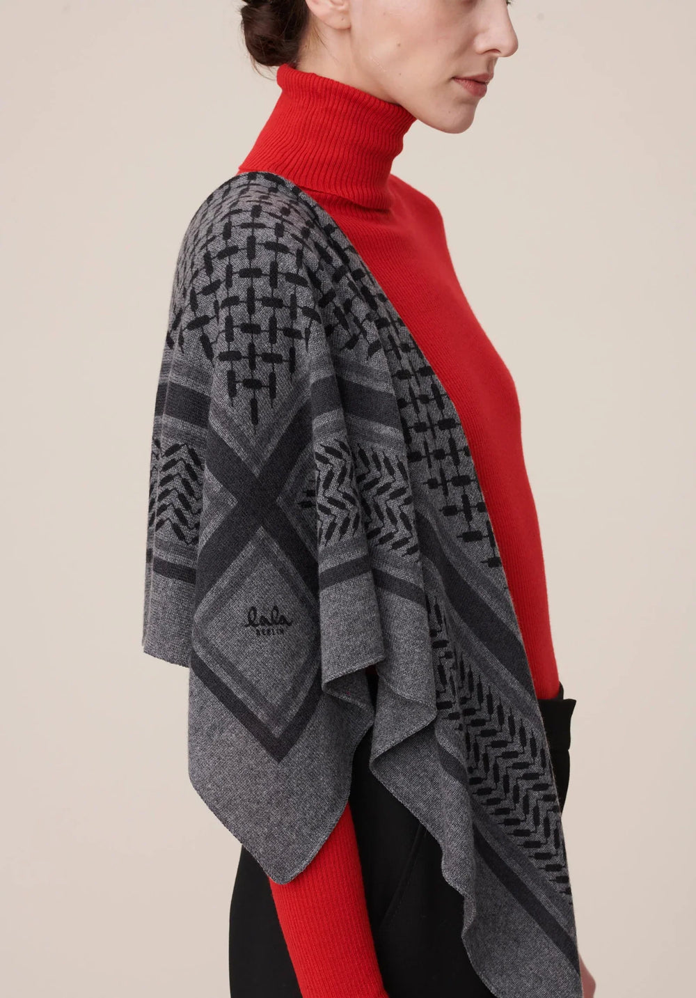 Lala Berlin - Cashmere tørklæde - Lubecca Dark Grey Melange - Trinity Classic M - sss - Stilkompagniet.dk