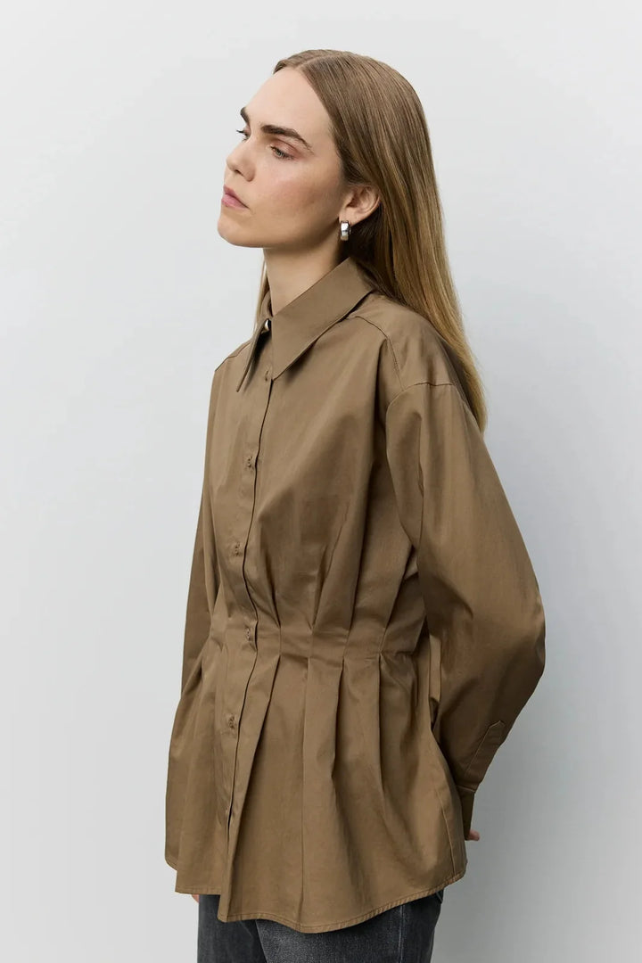 Sofie Schnoor - Skjorte - Middle Brown - Mikrasw Fitted