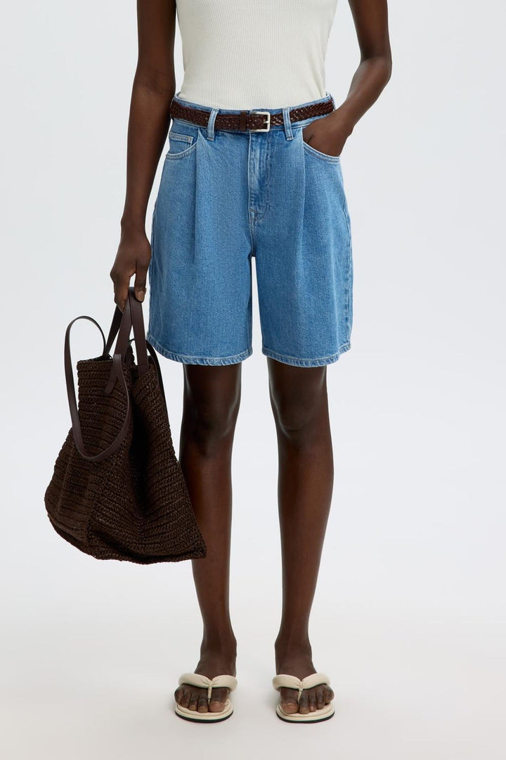 Selected Femme - Shorts - Light blue denim - Slfwide Merle