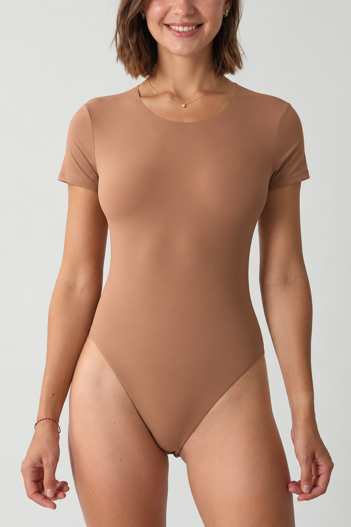 nelly bodystocking med korte ærmer i farven brun