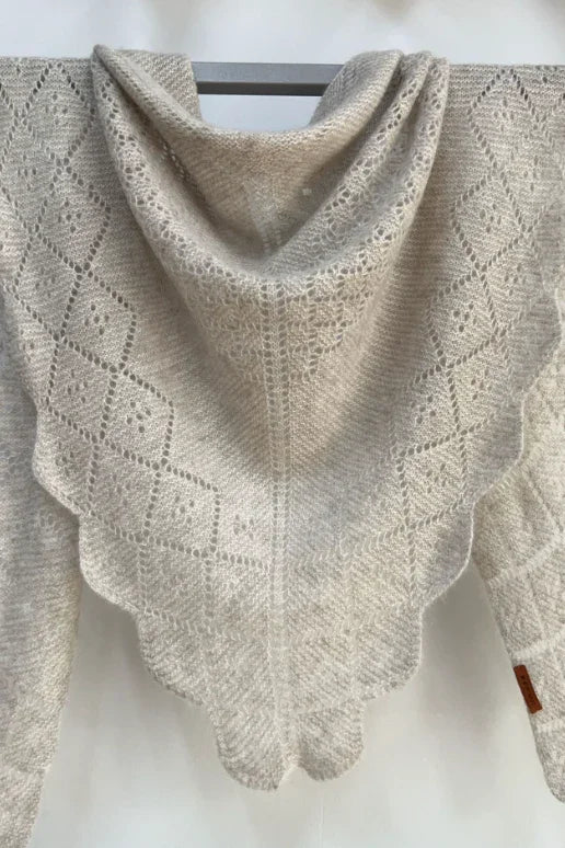Andcopenhagen - Cashmeretøklæde - Triangle trinity stor 100% Cashmere - Light beige - Stilkompagniet.dk