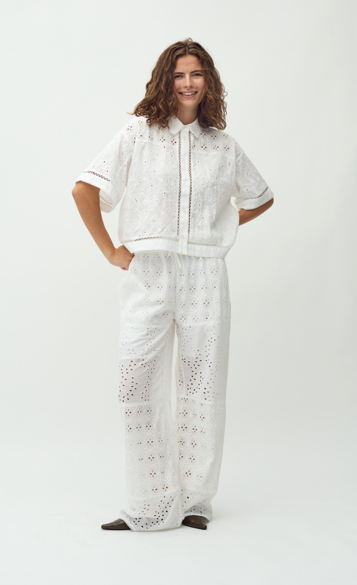 Mbym - Bukser - Hvid broderi anglaise - Viljane - Stilkompagniet.dk