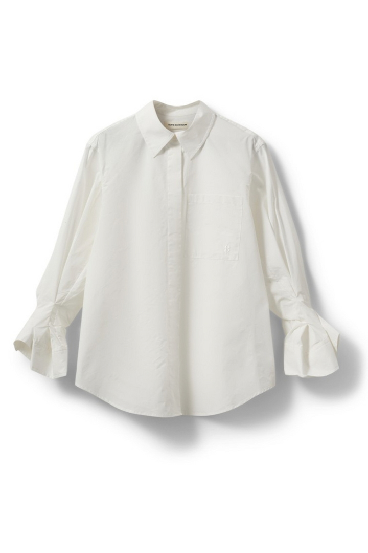 Off-white skjorte med klassisk krave, lange ærmer, manchetter og venstre brystlomme.