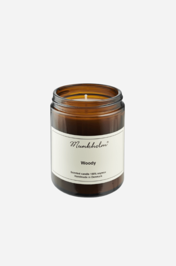 Duftlys - Woody - 180 ml. - Munkholm sss - Stilkompagniet.dk