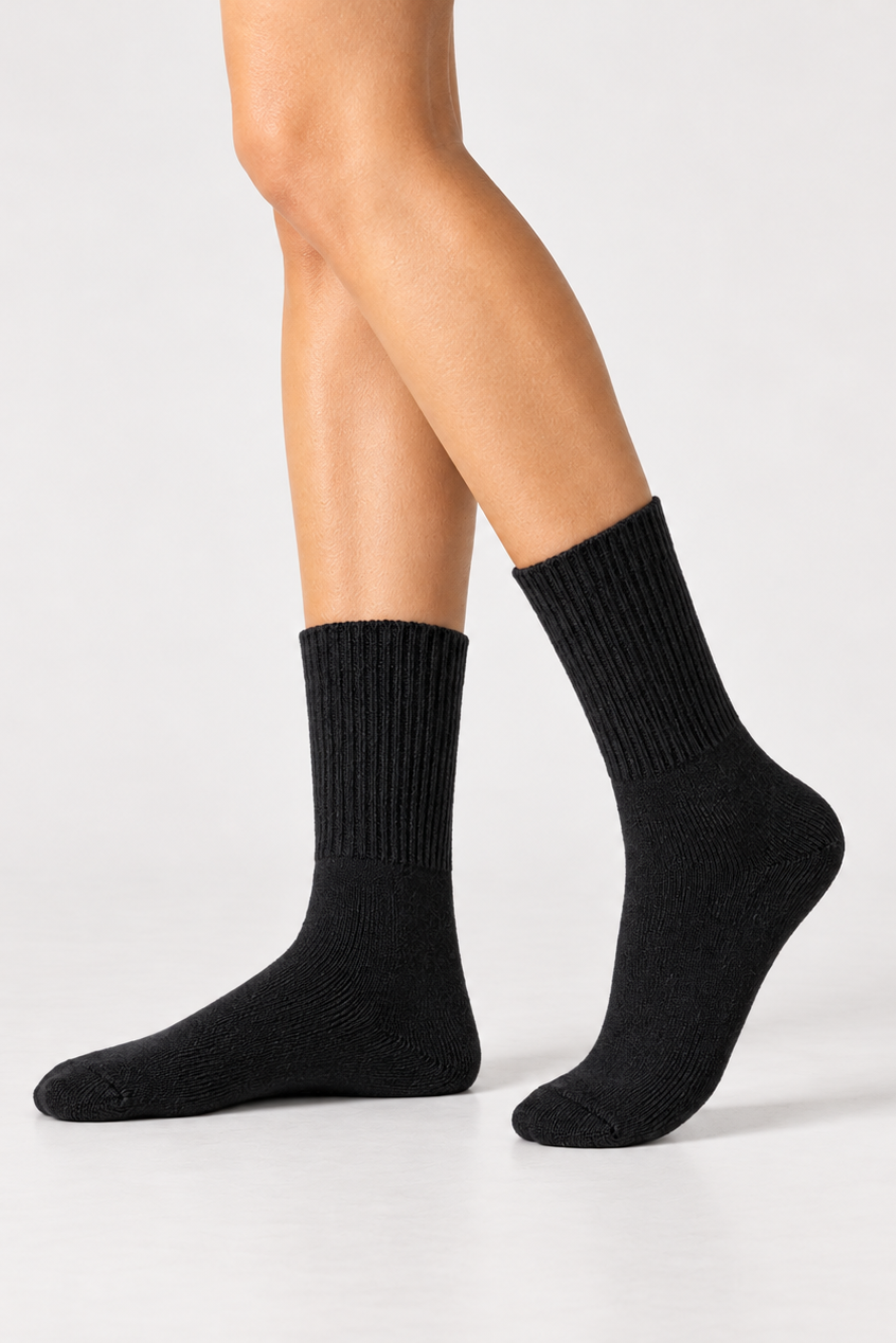 Jupiter fra Andcopenhagen er et par bløde i sort med 80% cashmere
