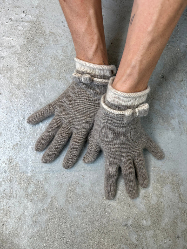 Andcopenhagen Basics - Cashmere vanter - Dark coffee