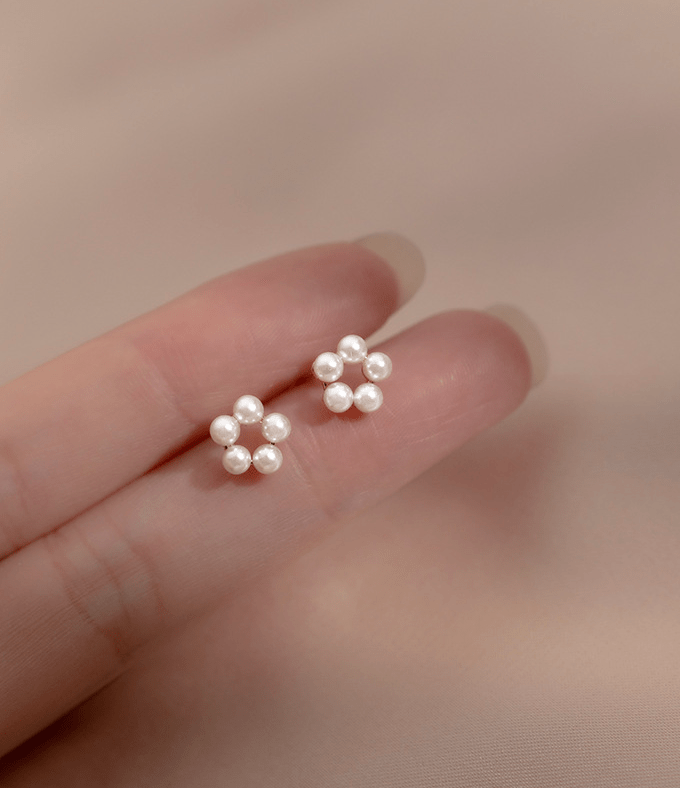 Andcopenhagen Accessories Pearl flower stud - Phine Andcopenhagen - 18 karat forgyldt 925 sterlingsølv