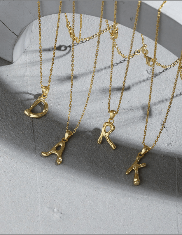 Andcopenhagen Jewelry - Halskæde - 18 karat guldbelagt 925 sterlingsølv - Bogstav