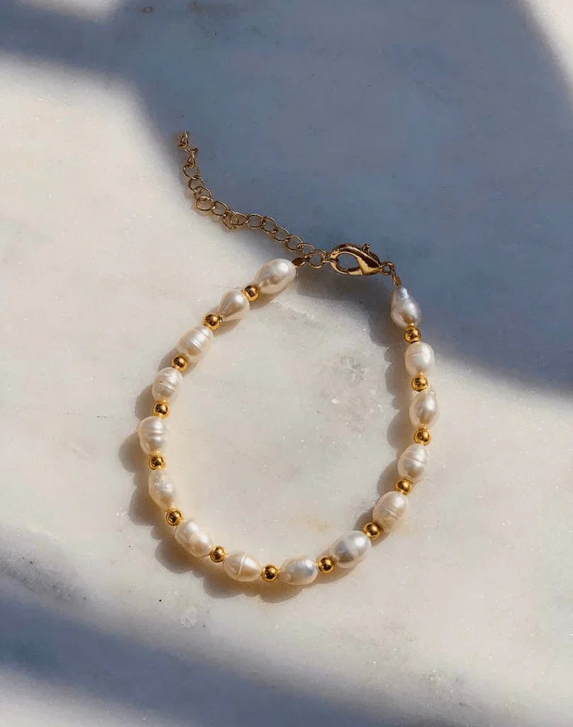Andcopenhagen Jewelry - Armbånd - 18 karat guldbelagt messing - Early Pearly perle