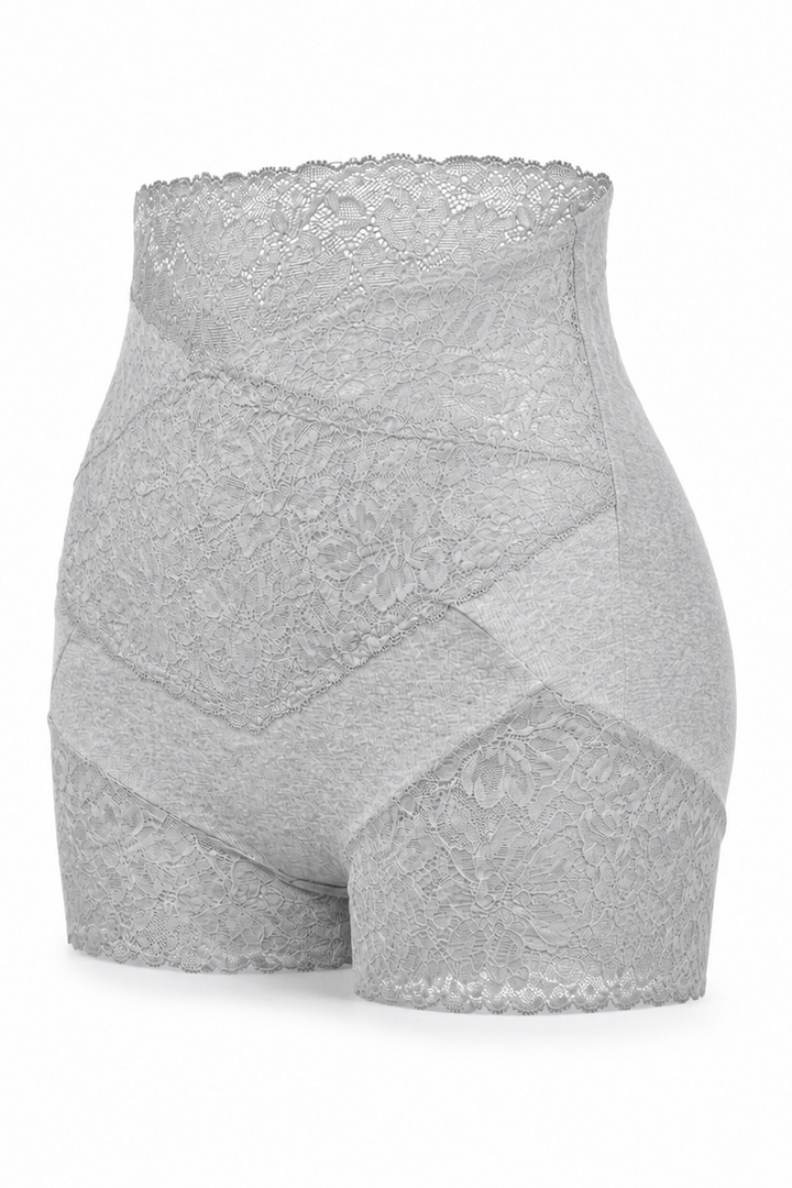 Grå shapewear fra Andcopenhagen Basics, model Fenja, med blonde detaljer og høj talje.