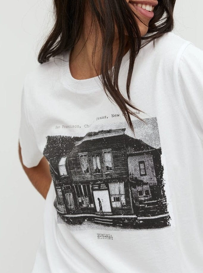 Global Funk Overdele Oversize hvid T-shirts med print - Vintage History - Global Funk