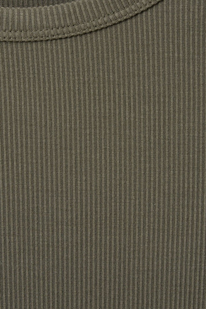 Sofie Schnoor - T-shirt - Army Green - Petricia
