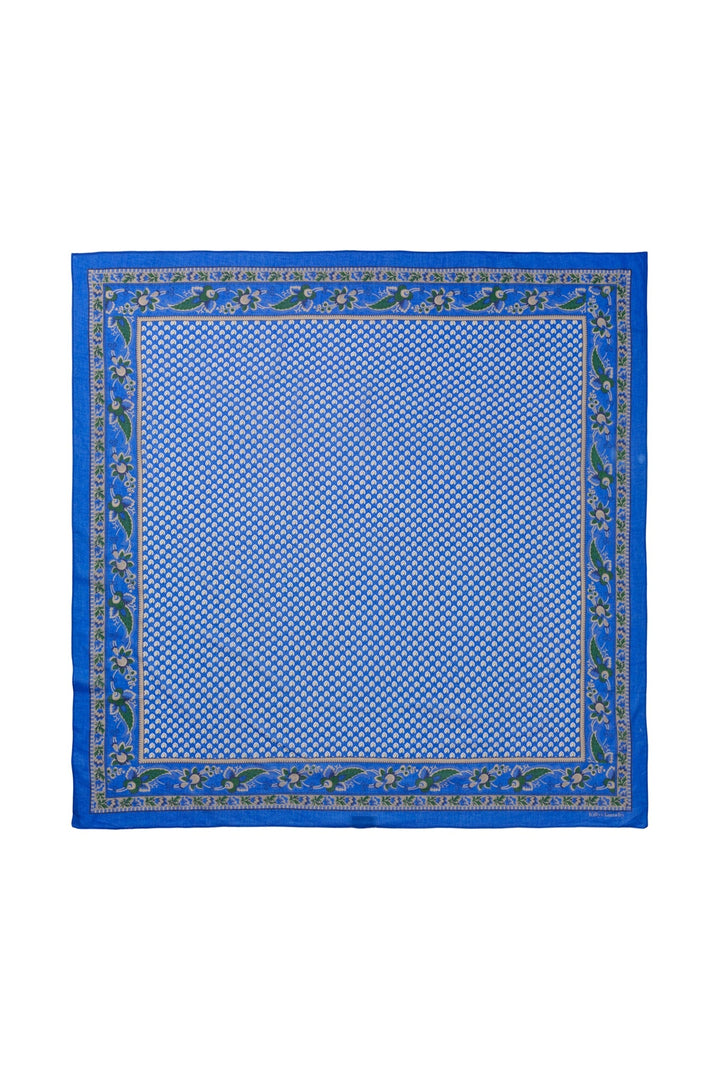 Lollys Laundry JennaLL Big Scarf in blue, made of 100% cotton, featuring a floral border and geometric pattern, shown flat.