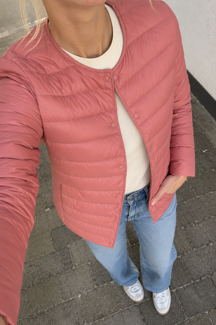Sassy Copenhagen - Quiltet jakke - Dark Pink - Rosalie